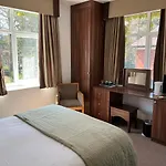 Yenton Hotel