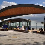Bournecoast Stylish Flat With Balconies - Fm9625
