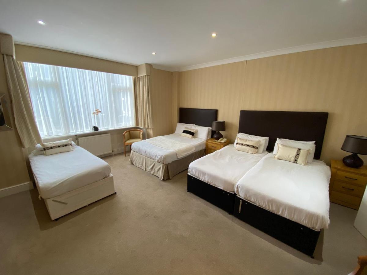 Hinton Firs Hotel