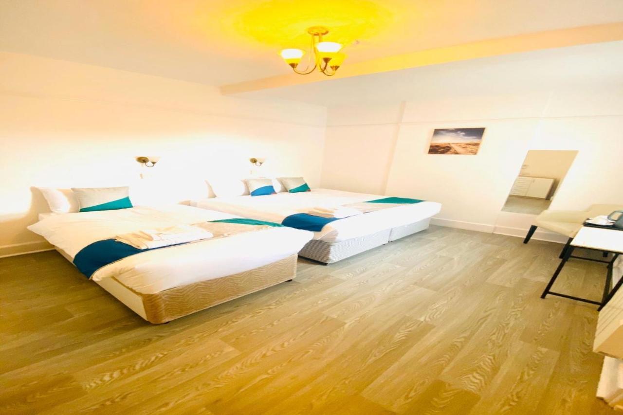 Bourne Hall Annexe Hotel 2*