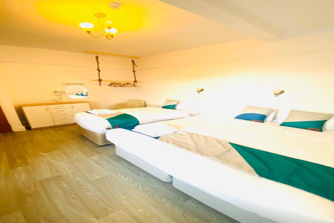 Bourne Hall Annexe Hotel