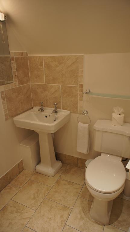 Tudor Grange 3*