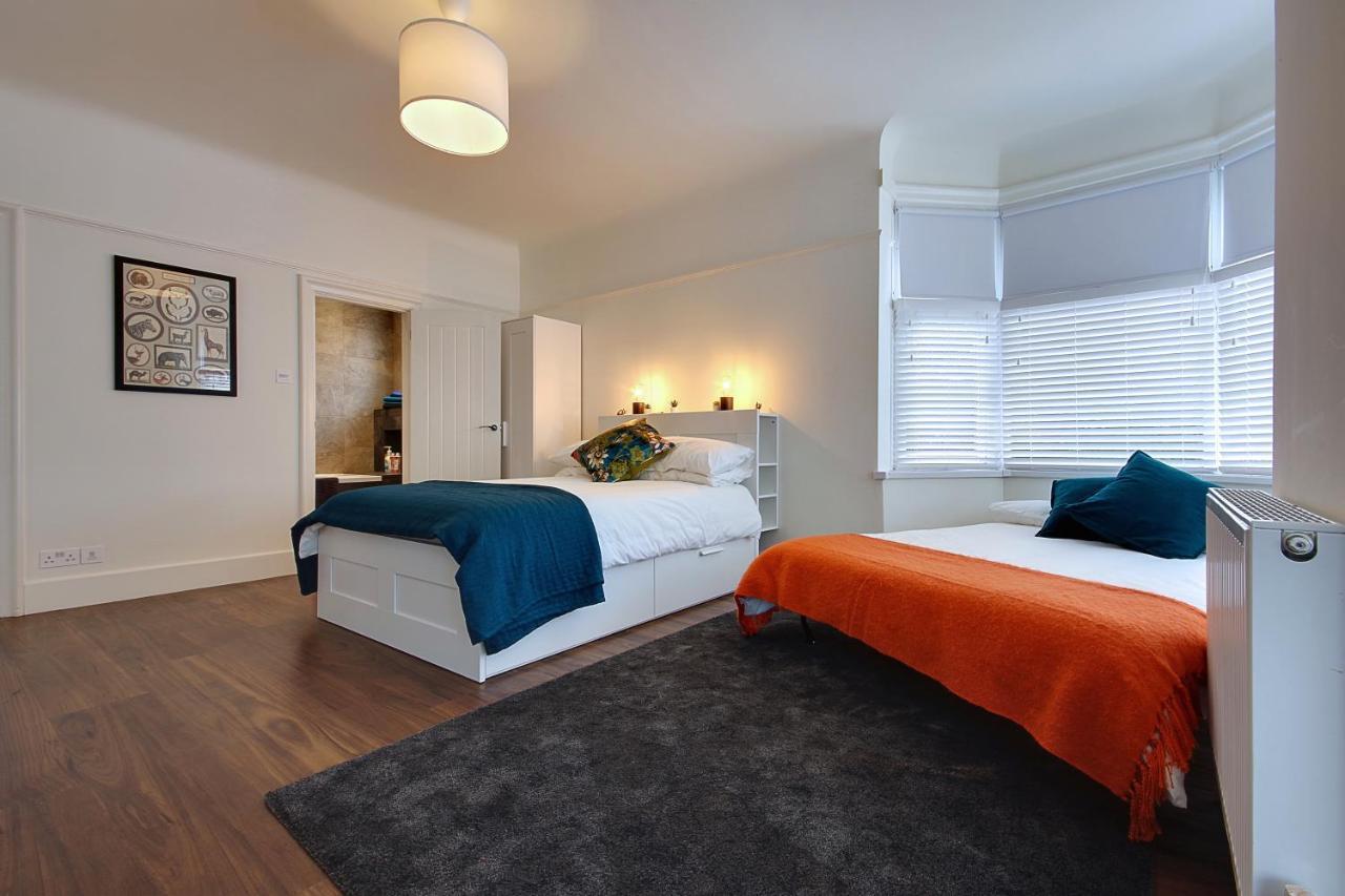 Large En-suite By The Beach Homestay *