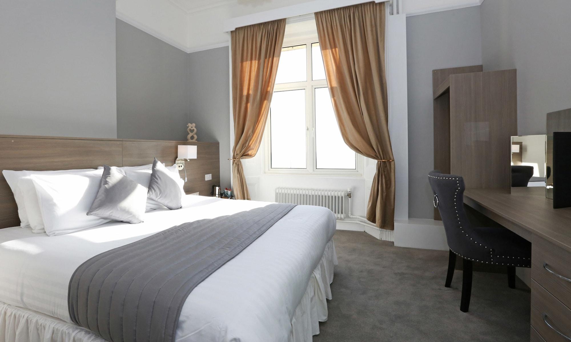 Cottonwood Boutique 3*