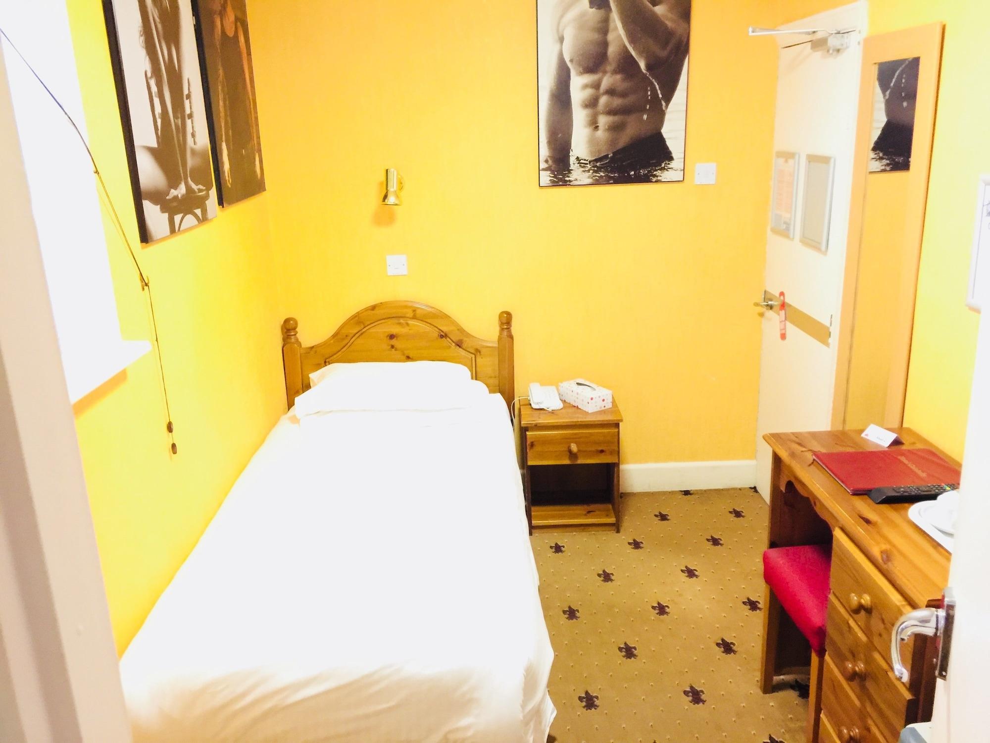 Celebrity East Cliff By Villare 3* Bournemouth
