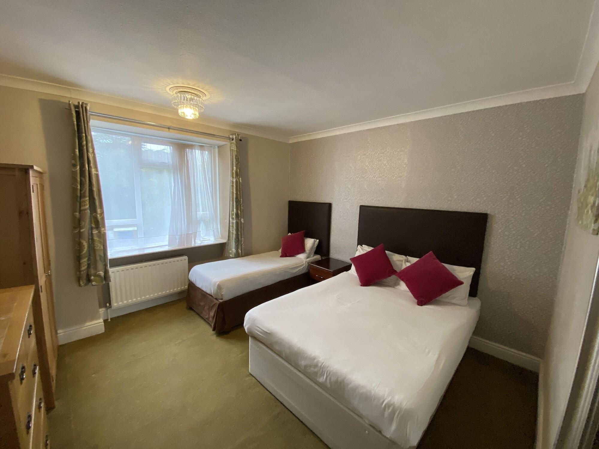 Hinton Firs Hotel