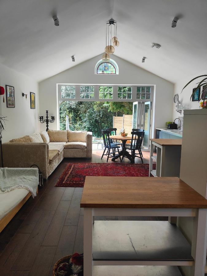 Peaceful Getaway In Forested Park * Bournemouth