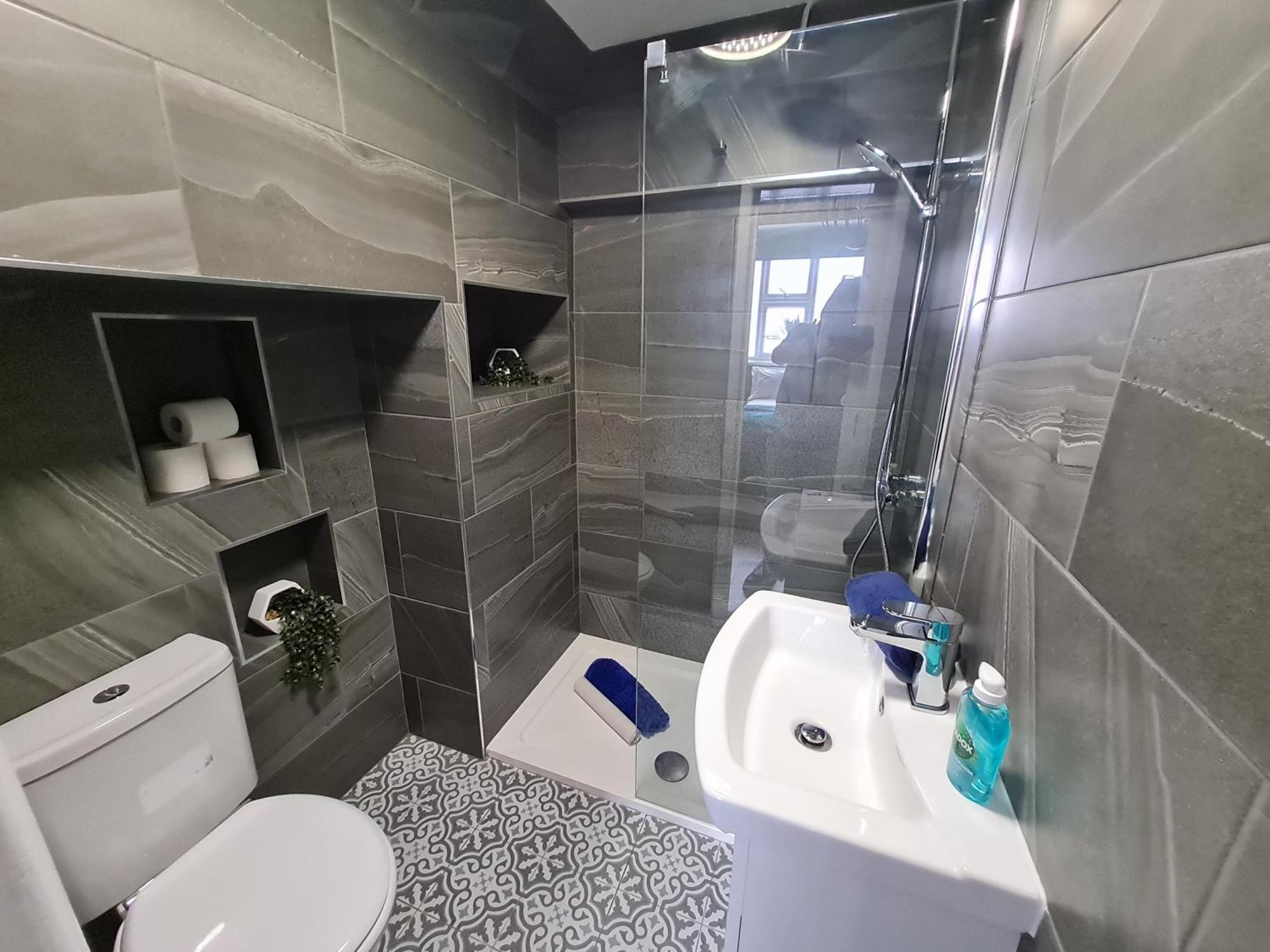 Hotel Lemur - Boutique - Short Stroll To The *