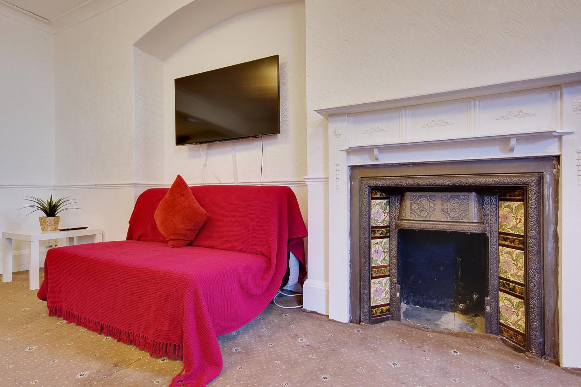 Bourne Hall Annexe Hotel
