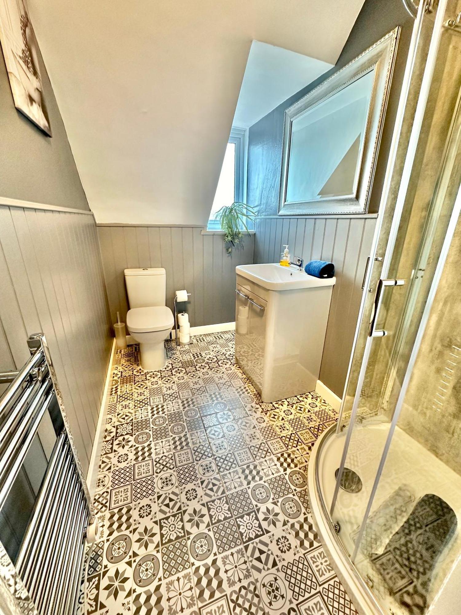 Hotel Lemur - Boutique - Short Stroll To The *