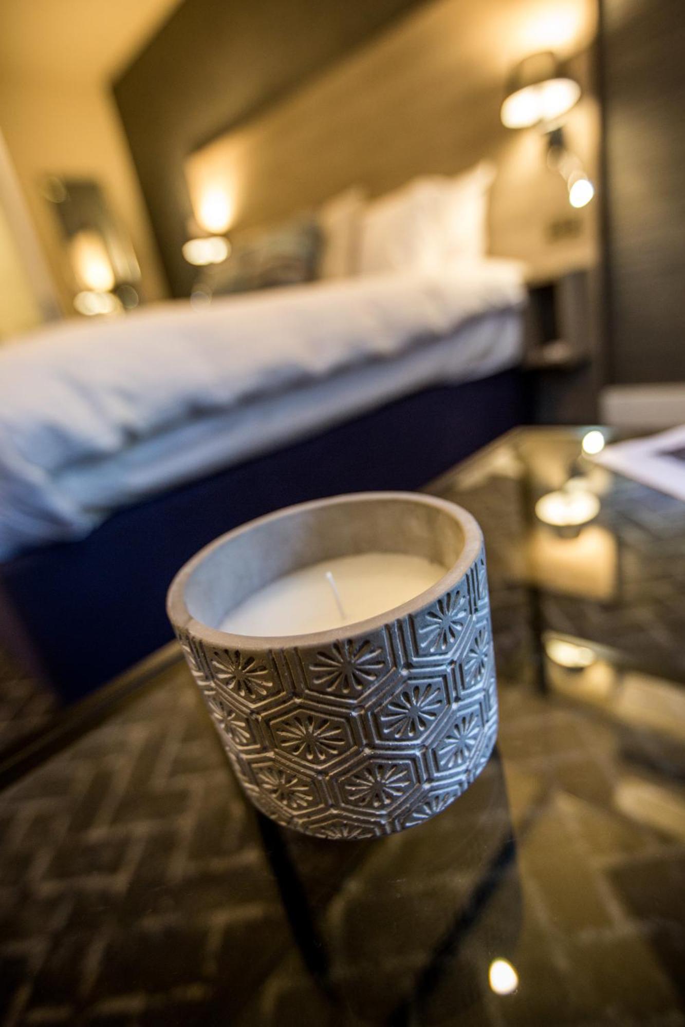 No 5 Hotel 4*