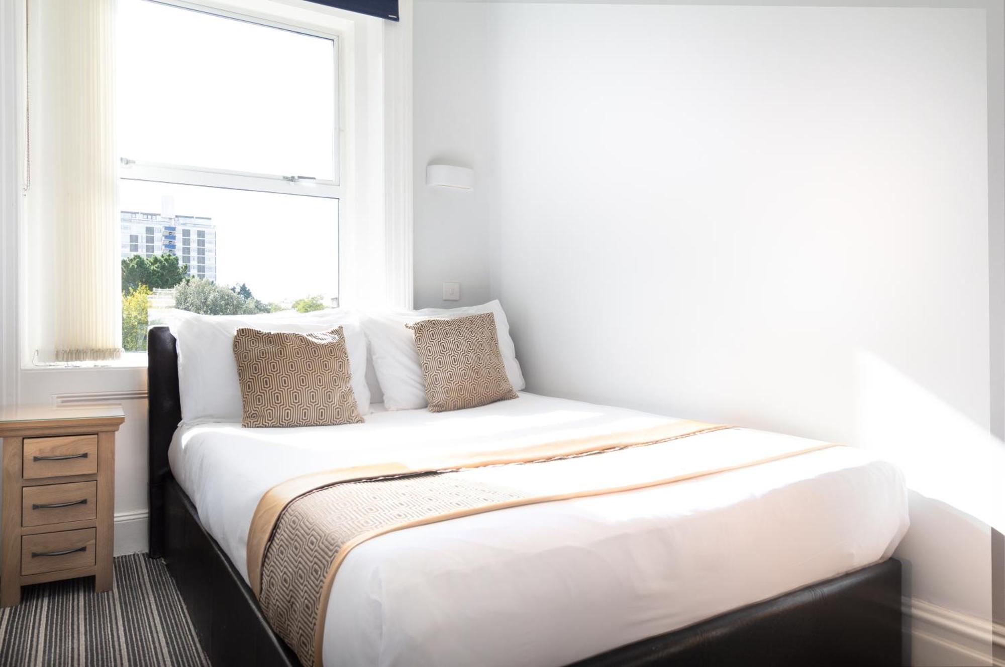 Hotel Applewood 3*