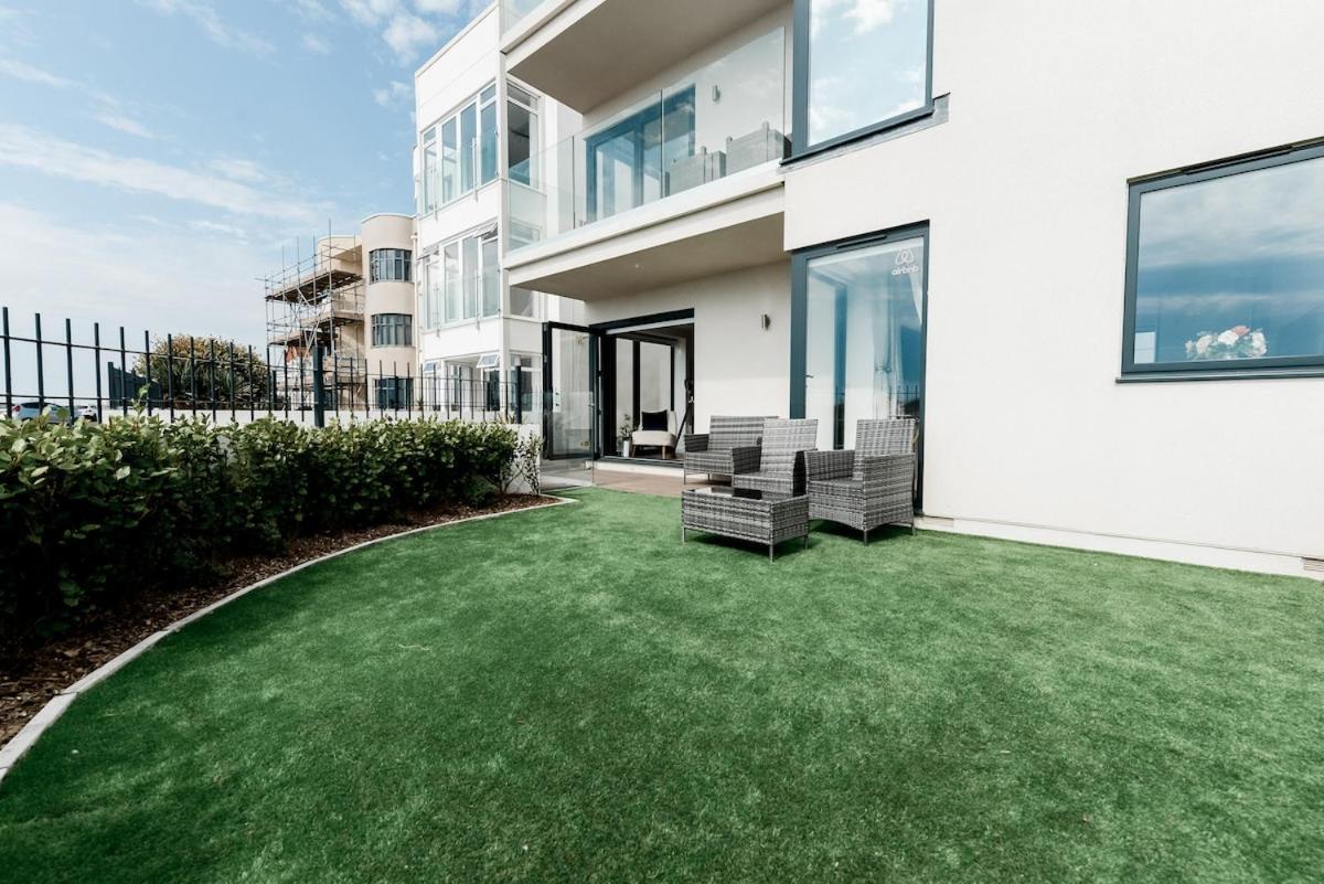 Brand New Beachfront Gf 2 Bed 6 Guests Apartment Bournemouth