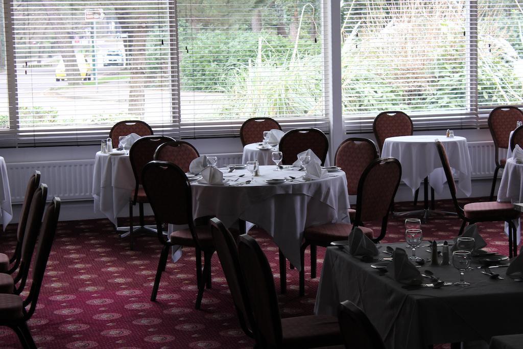 Hotel Hinton Firs 3*
