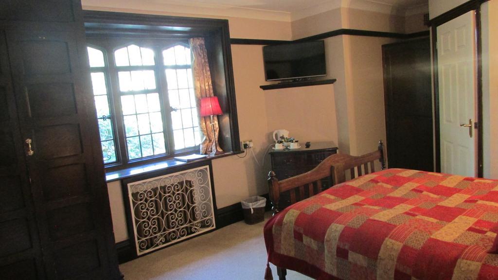 Guest house Tudor Grange 3*