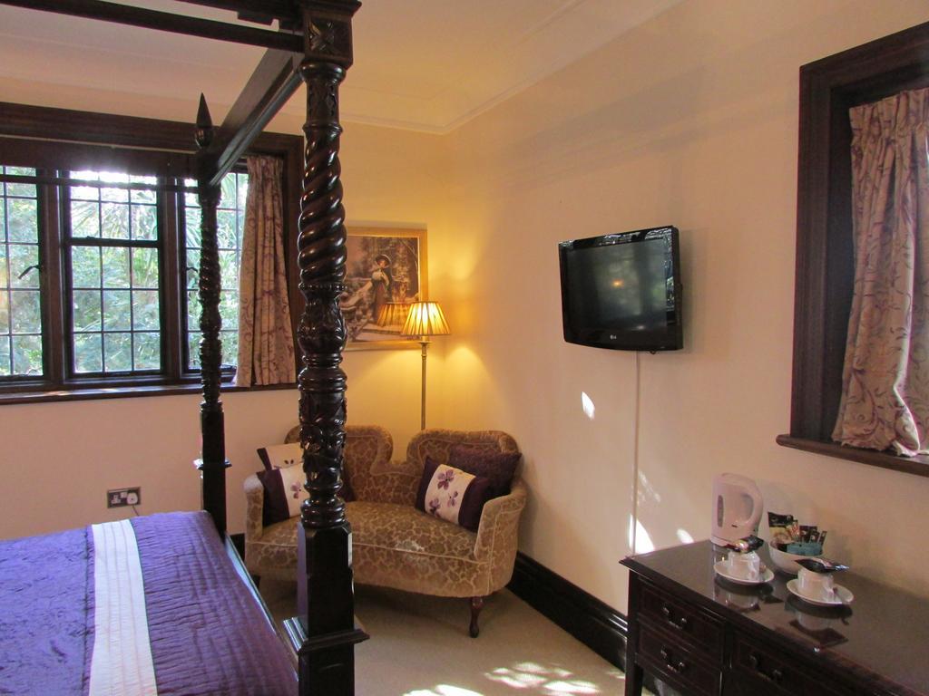Guest house Tudor Grange 3*