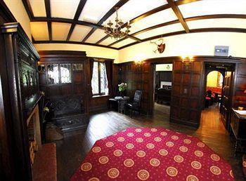 Tudor Grange 3*