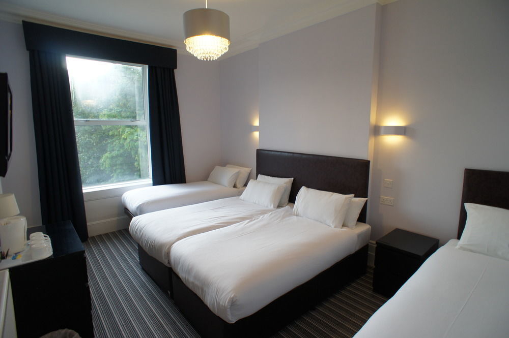 Applewood 3*