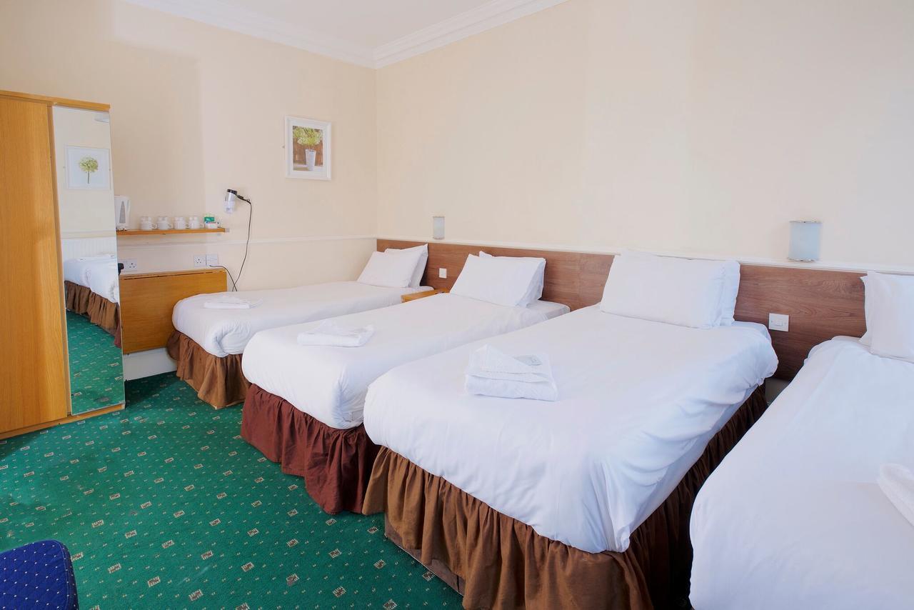 Hotel The Maemar 2*