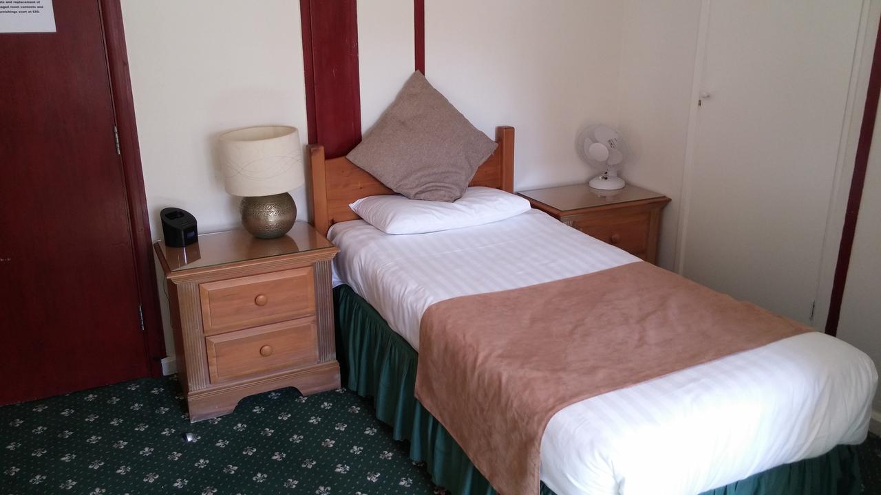 Yenton 3* Bournemouth