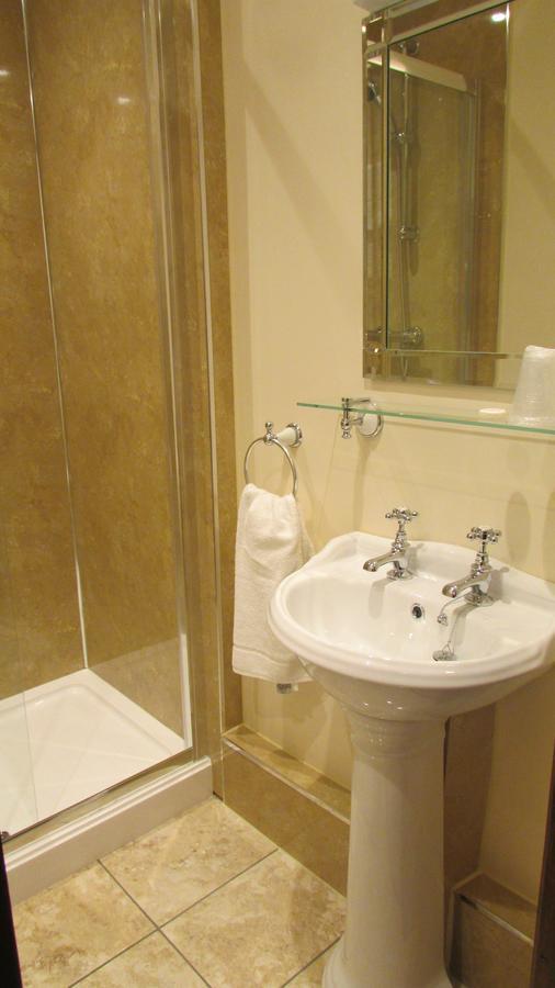 Guest house Tudor Grange 3*