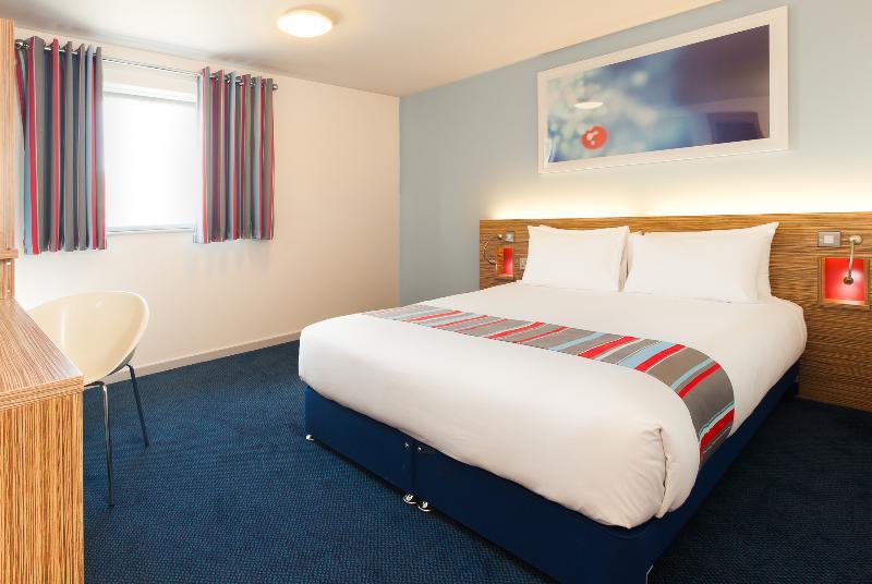 Travelodge Seafront 3*