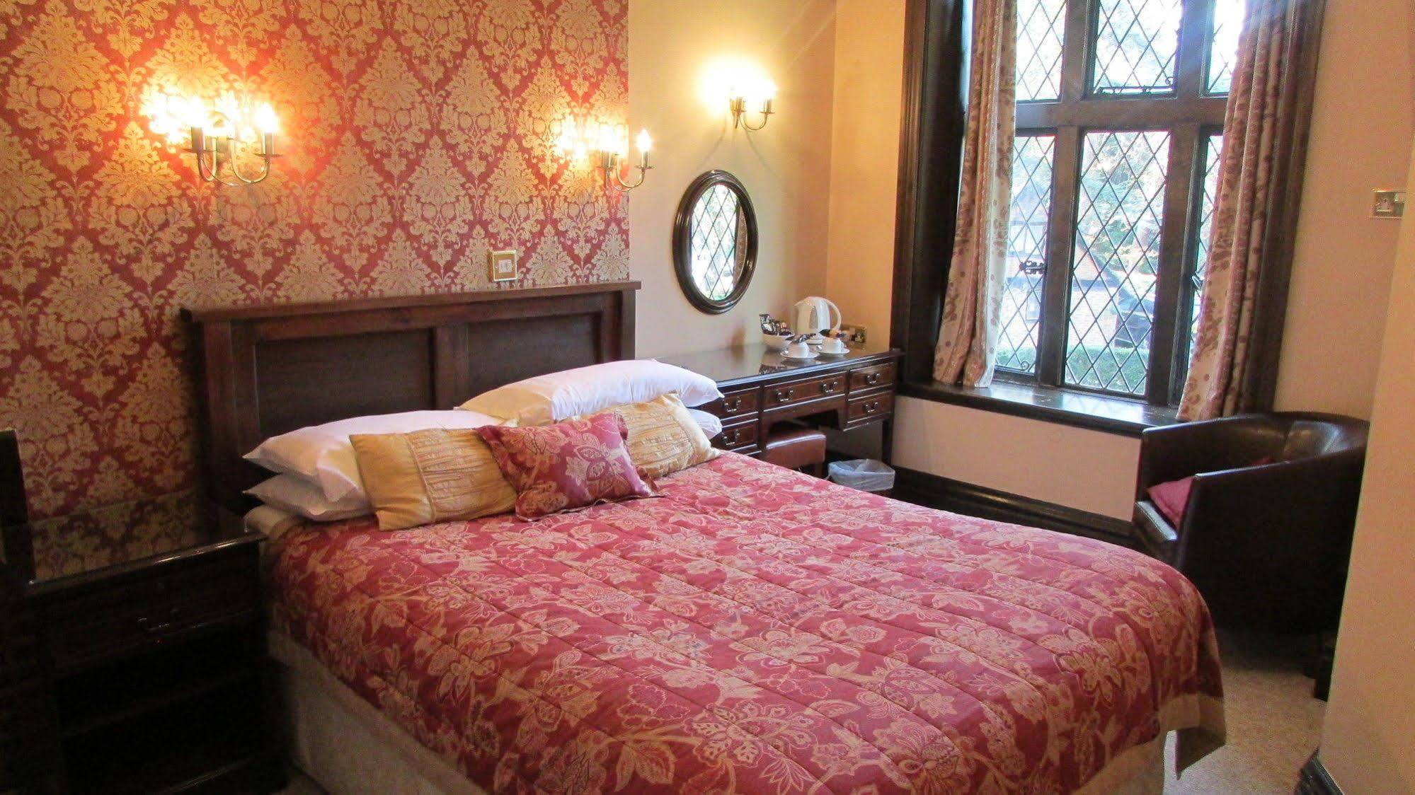 Guest house Tudor Grange