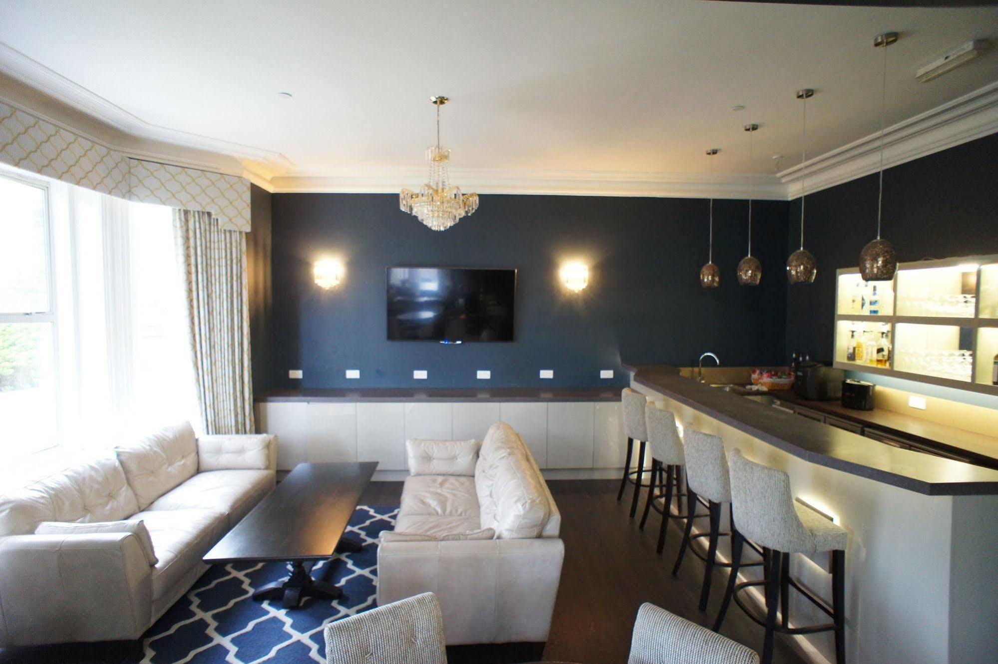 Applewood Hotel 3*