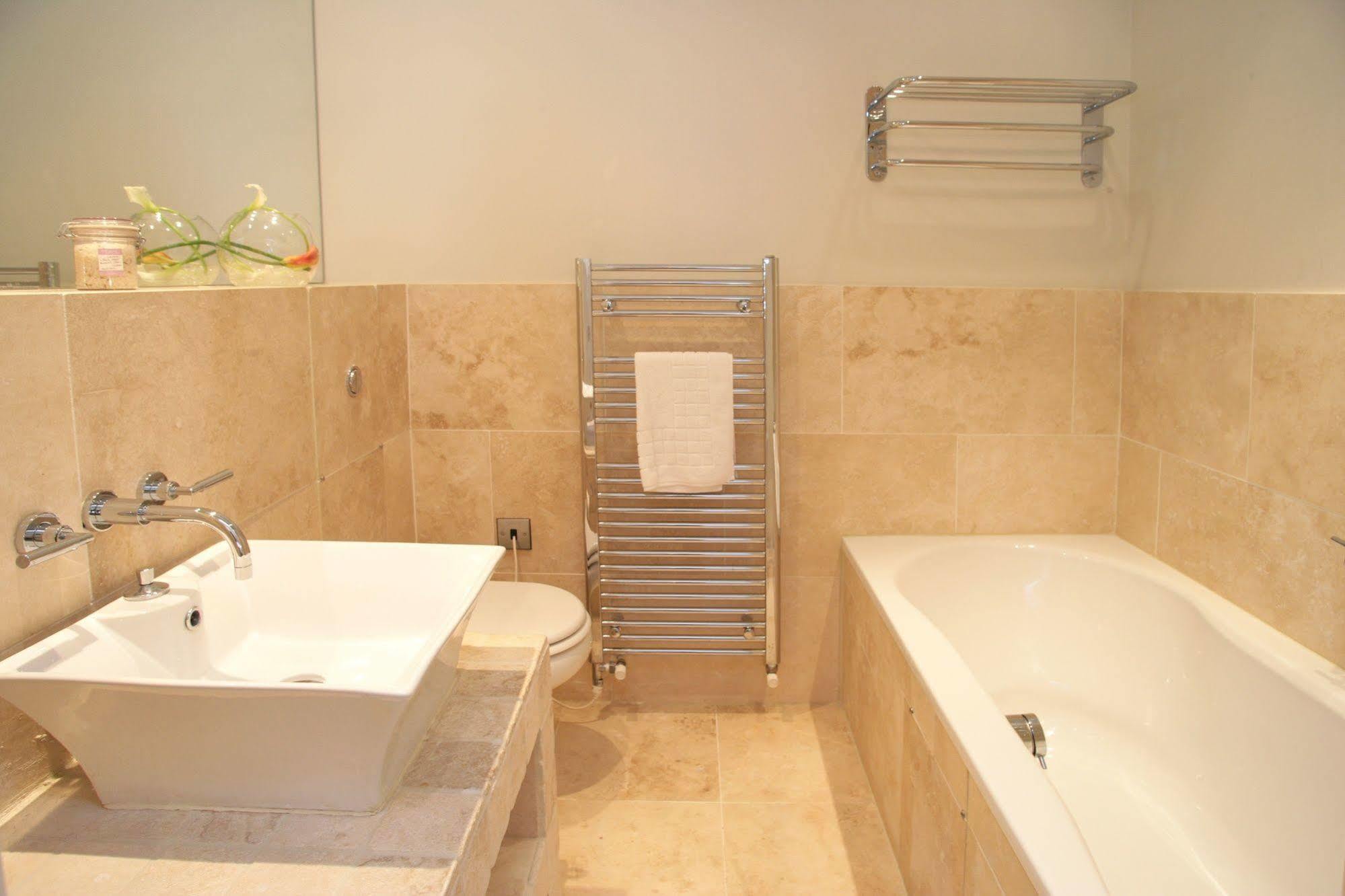 Urban Beach Hotel 3*