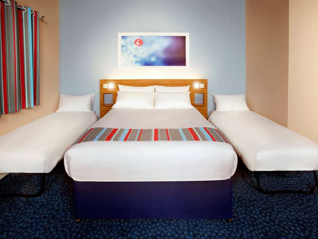 Travelodge Seafront Hotel 3*