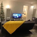 Stylish Apartment, Beach & Town 2 Min Walk