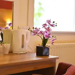 Piccadilly Hotel