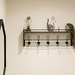 Stylish Town Centre Apartment, W Parking, Nr Beach