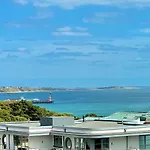 The Beach Hytte - Stunning Sea View Penthouse