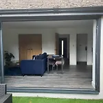 The Hideaway With Own Private Sunny Garden
