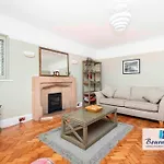 Bournecoast:Large Home Minutes From Beach- Hb6228