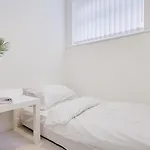 Apartment 1 Castle Lane
