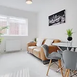 Apartment 1 Castle Lane