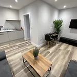 Apartment 2 Castle Lane