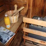 Bournemouth Hot Tub & Sauna Holiday Let