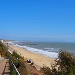 Garden View Beach Apartment