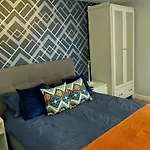 Smart Modern Studio Flat In Central Bournemouth