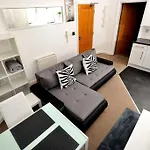 Urban Pearl - Modern 1 Bed Flat