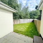 3 Methuen Close