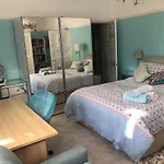 Discoveries House