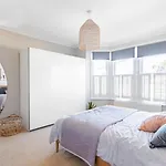 Gorgeous House Close To The Beach