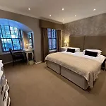 Langtry Manor Hotel