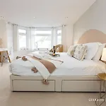Azure House By Grandeur Property
