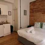 Flat 11, 10 St John\'S Road