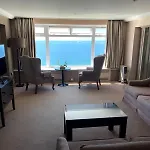 Carlton Club Apartments East Overcliff